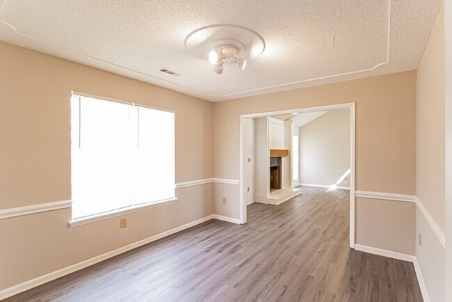 Building Photo - Wonderful 3 bed, 2 bath in Goose Creek, SC!