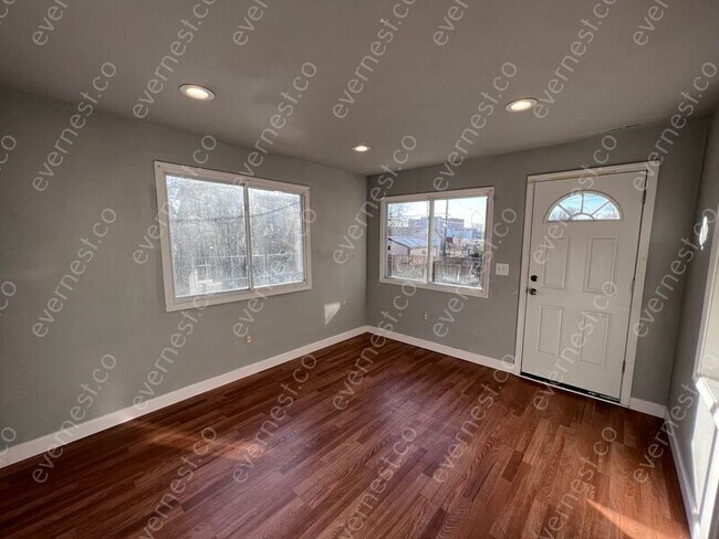 Foto del edificio - 11834 Wisconsin St