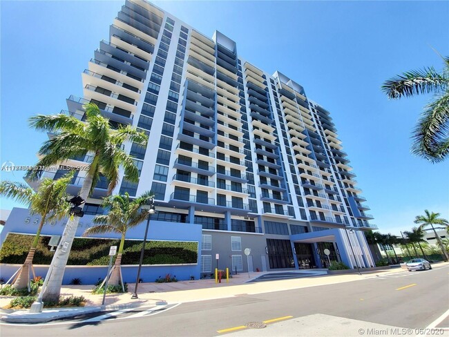 Foto del edificio - 5350 NW 84th Ave