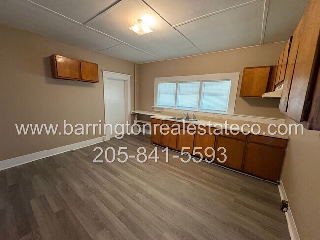 Foto del edificio - 4900 Terrace R-