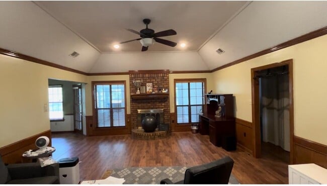 Building Photo - 3988 Fern Valley Dr