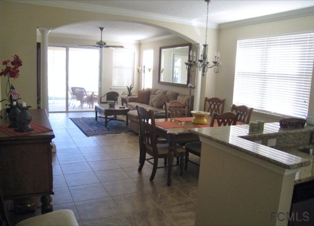 Building Photo - 55 Riverview Bend S