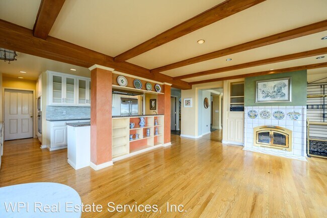 Building Photo - 4 br, 4 bath House - 6536 50th Ave. NE