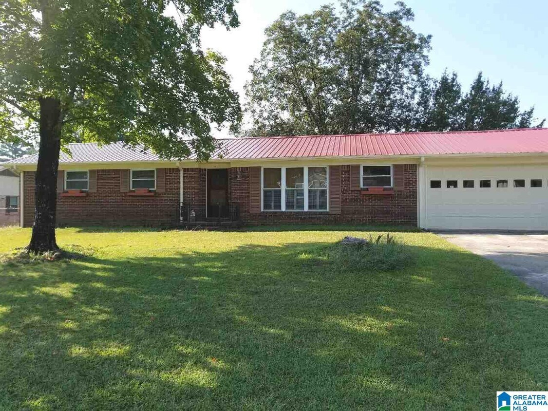 305 Crista Cir, Gardendale, AL 35071 House Rental in Gardendale, AL