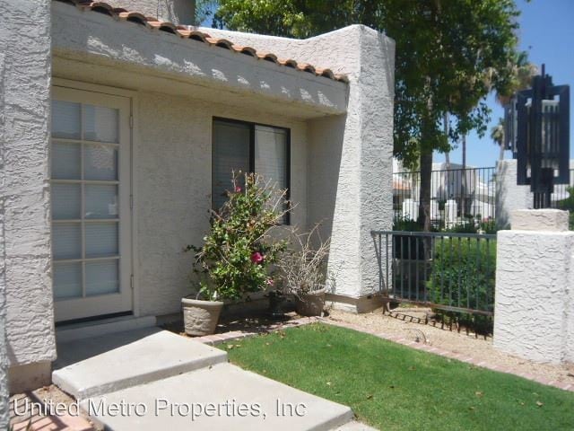 Building Photo - 2 br, 2 bath House - 717 E. Lola Dr.