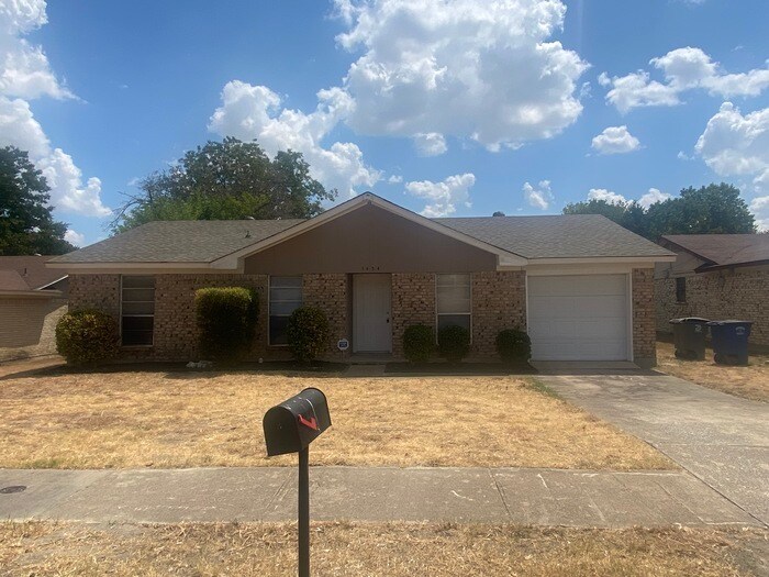Foto principal - 1454 Firebird Dr. Dallas, TX 75241