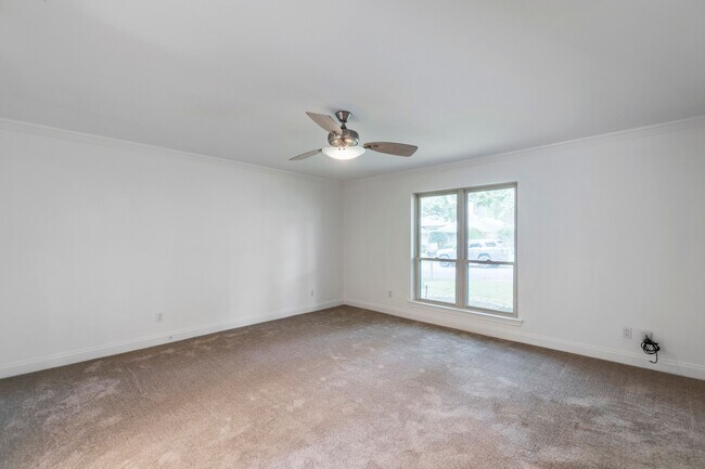 Building Photo - 8514 Vista View Dr