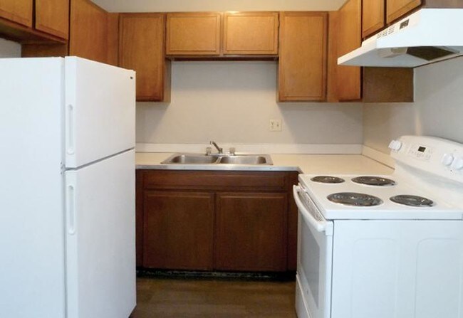 Building Photo - 1 bedroom in Denver CO 80210