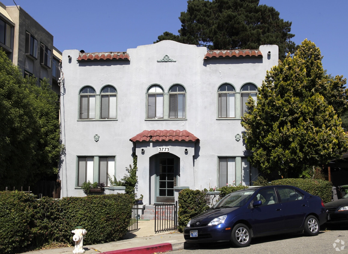 Primary Photo - 3773 Park Boulevard Way