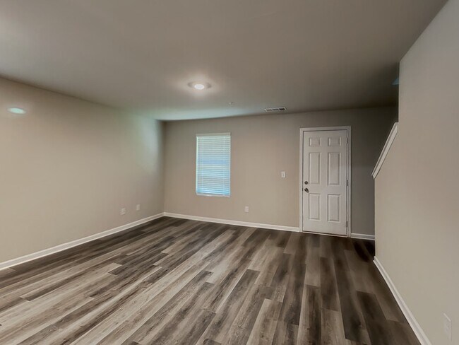 Foto del edificio - 1087 Benfield Ridge