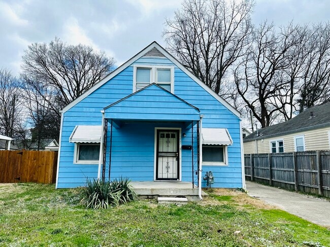 Building Photo - 1147 Lincoln Ave