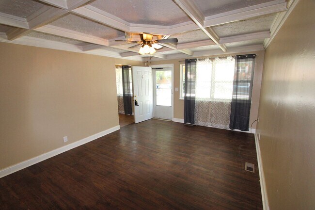 Foto del edificio - Charming 3 Bed 1 Bath Ranch