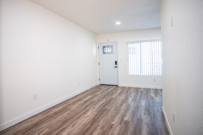 Foto del edificio - 4168 32nd St