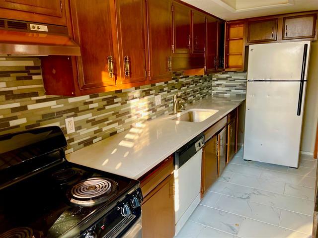 Foto del edificio - 903 S Bowen Rd