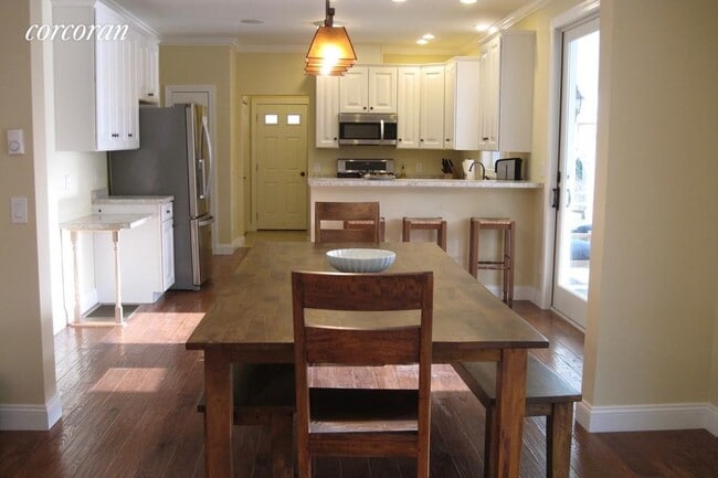 Building Photo - 12 Penny's Path