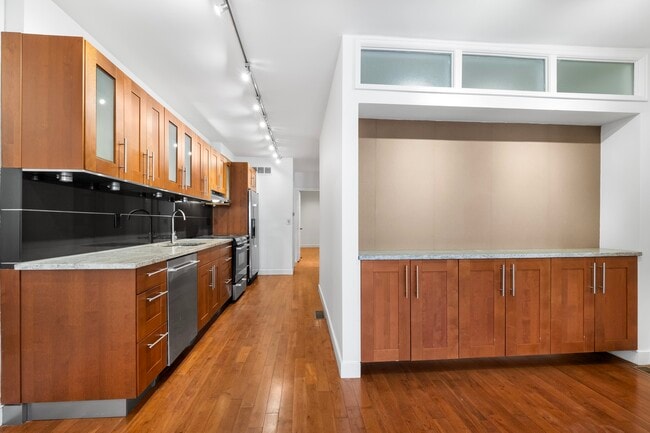 Foto del edificio - 532 S 15th St