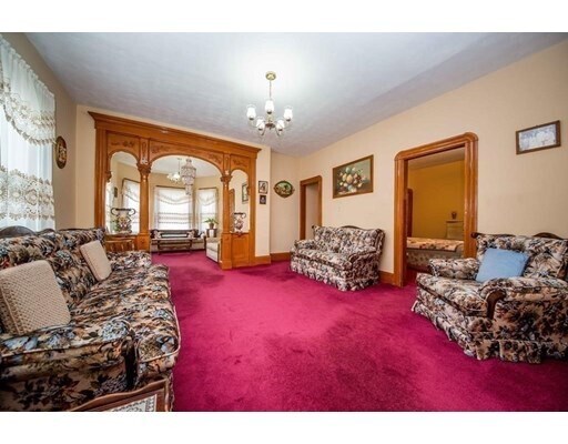 Foto del edificio - 2266 Acushnet Ave