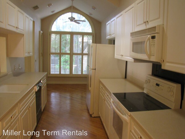 Building Photo - 20 Spartina Cres