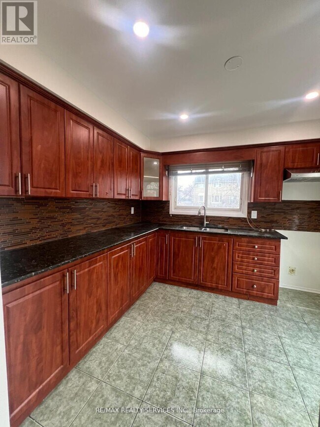 Photo du bâtiment - 31 Junewood Crescent