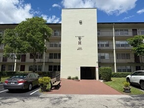 Building Photo - 13355 SW 9th Ct