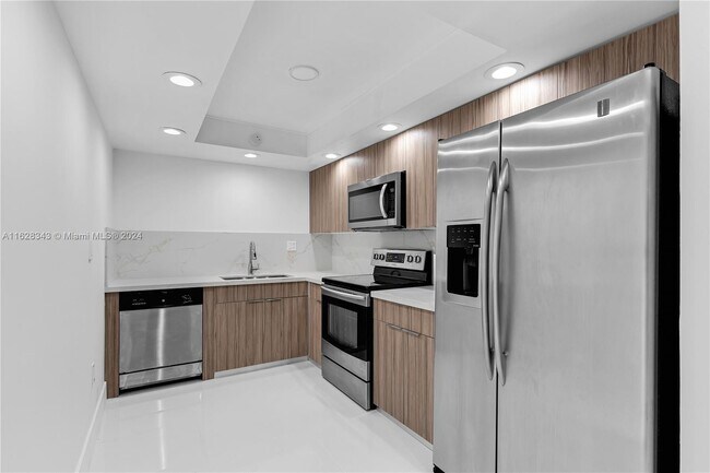 Foto del edificio - 14250 SW 62nd St