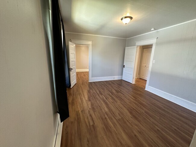 Foto del edificio - 2421 Rucker Ave