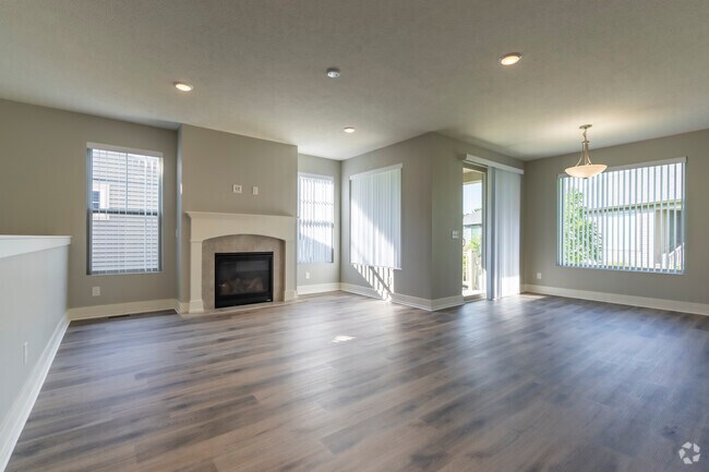 3 habitaciones, 2 baños - 1475 pies cuadrados - Aspen Homes - Sala de estar - Aspen Lakes Communities