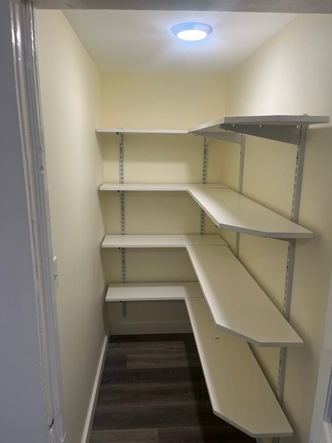 Pantry - Updated - 697-1 Islington St