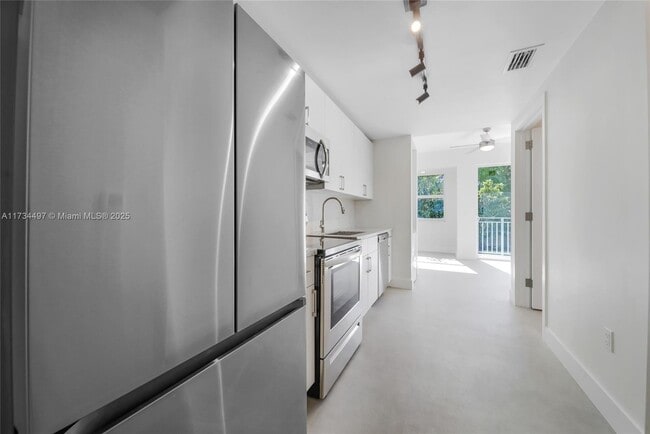 Foto del edificio - 1536 NW 15th Ave