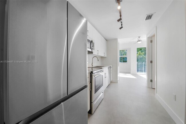 Foto del edificio - 1536 NW 15th Ave