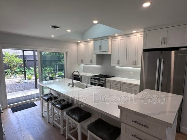 Building Photo - 6922 Paula Cir