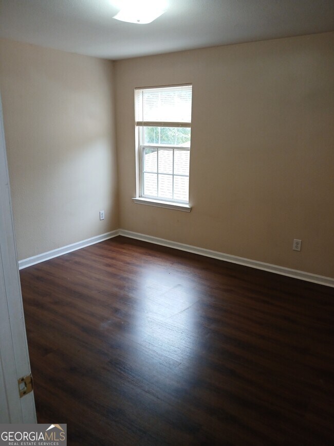 Foto del edificio - 125 Lakeview Trail