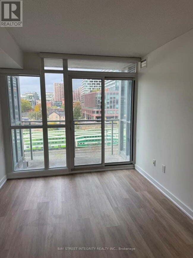 Building Photo - 15 Iceboat Terr