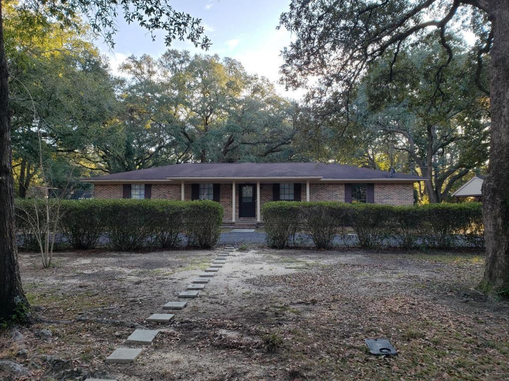 Primary Photo - 5502 Pine Ridge Dr