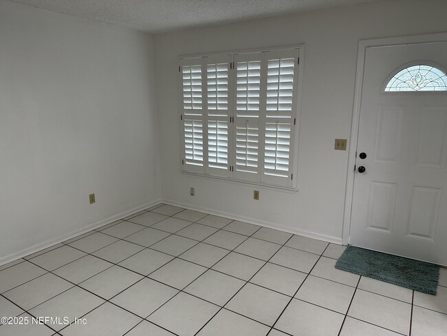 Building Photo - 791 Assisi Ln