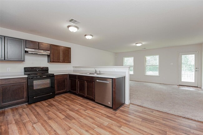 Building Photo - 184 Red Clover