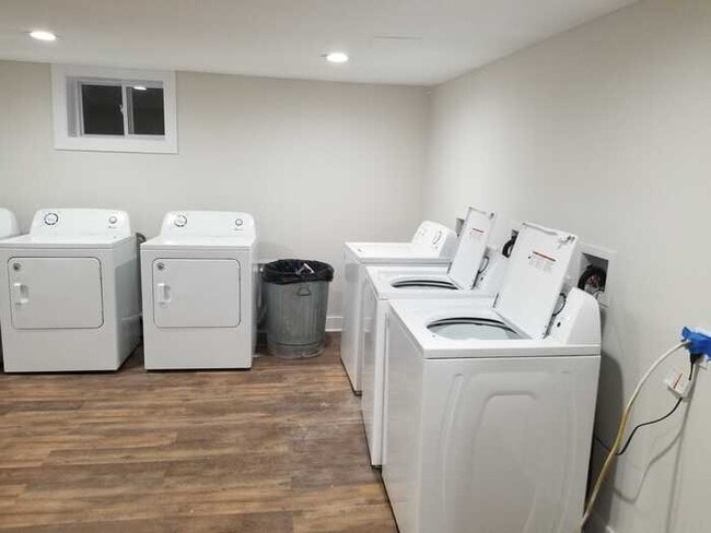Building Photo - Completely renovated 1 bed with amenities