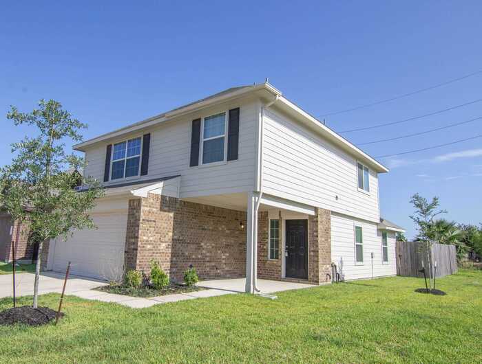 Building Photo - 18802 Venito Dr