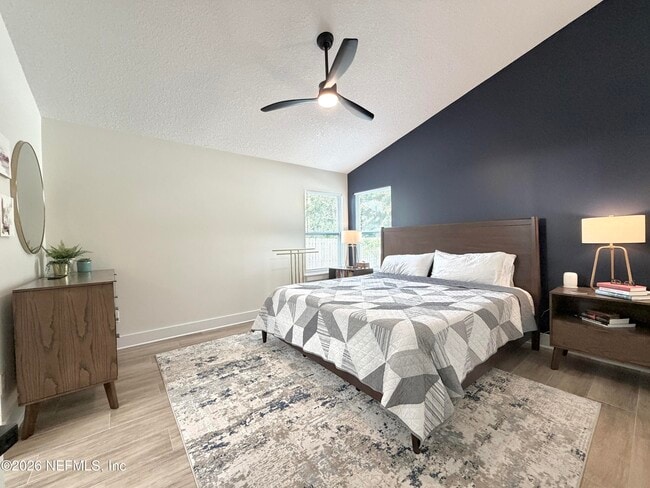 Foto del edificio - 181 Cabrillo Ln