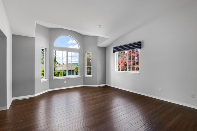 Foto del edificio - 3 Bed 2.5 Bath - Cul-De-Sac Location - Ful...