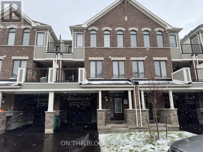 Building Photo - 69 Melmar St