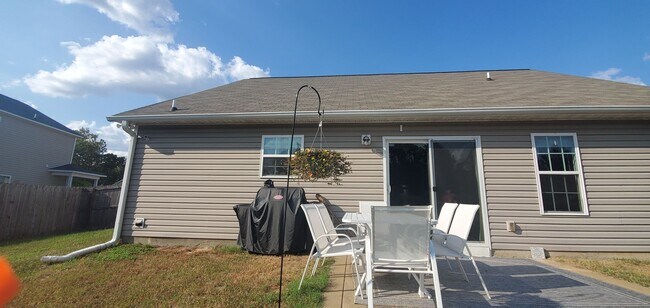 Building Photo - 270 Maria ~ Mitchells Landing