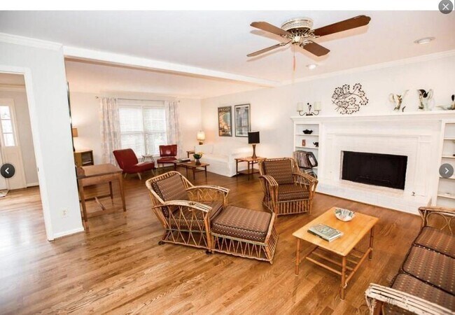 Building Photo - 4471 Windsor Oaks Cir