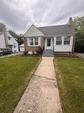 Building Photo - 3718 211th Pl
