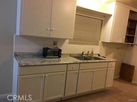 Building Photo - 338 S Pomelo Ave
