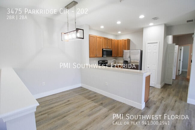 Building Photo - 3475 Parkridge Cir