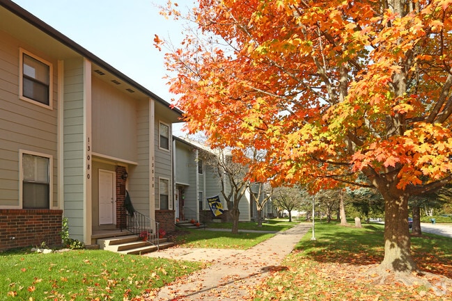 Building Photo - Avalon Place