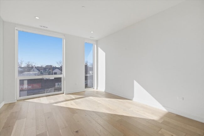 Photo - 4513 North Clark,-301 Apartment