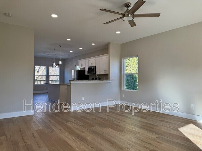 Foto del edificio - 75 Woodsdale Pl SE