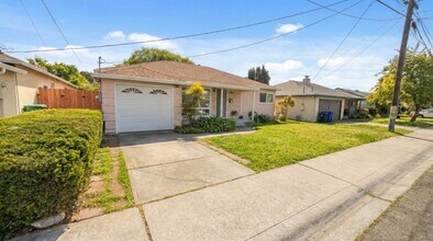 Building Photo - 1642 Via Helena